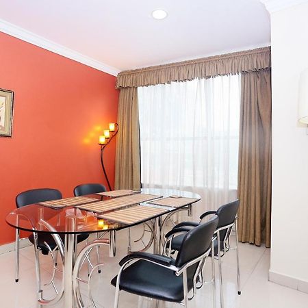 Capital O 45944 Club 7 Hotel Tiruvalla Exterior photo